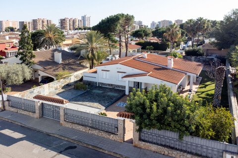 VILLA CALLE FLORIDA - BENICASSIM